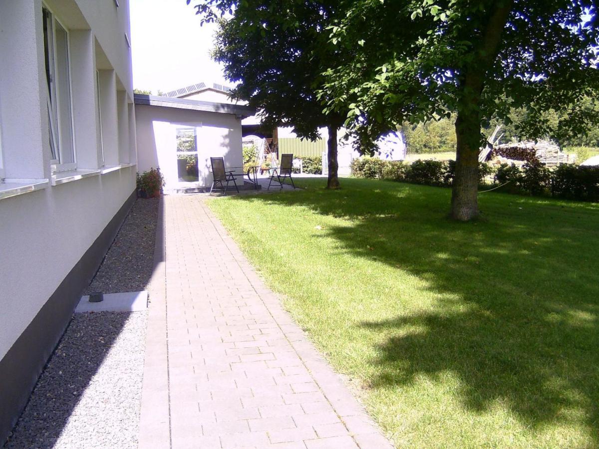 Landferien Eifel Apartment Pittenbach Bagian luar foto